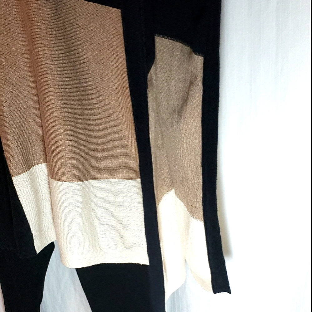 August Silk Colorblock Sweater - Picture 3 of 8